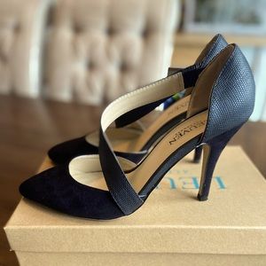 Leuven Alexander pumps size 8 black